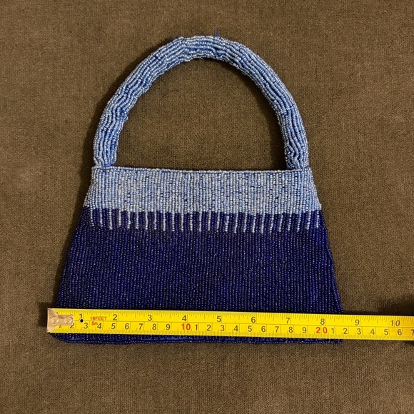 Beautiful Hand-beaded Blue Clutch Bag - Picture 6 of 7